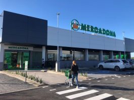Estos son los supermercados que abrirán el 1 de mayo en Valencia