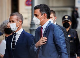 Pedro Sánchez vuelve a imponer el uso de la mascarilla en exteriores