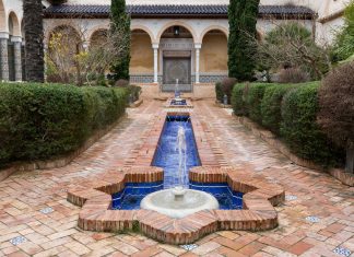 La Alhambra valenciana, un recorrido por el Palacio de los Condes de Cervellón