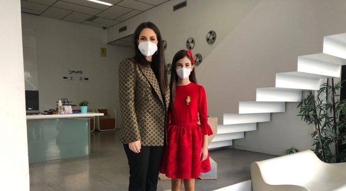 GALERÍA| Las primeras imágenes de las Falleras Mayores de Valencia tras ser exaltadas