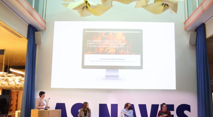 Vive la Cremà como una Fallera Mayor