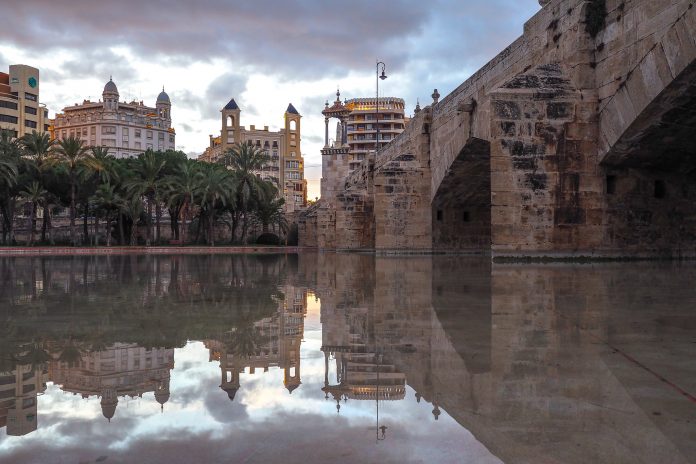 Denuncian la degradación y el abandono de los puentes de Valencia