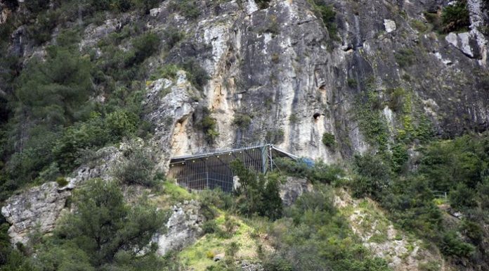 La cueva del Bolomor, una visita a la casa de los humanos más antiguos de Valencia