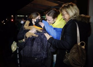 Los primeros refugiados de Ucrania se instalan en Valencia: "Aquí estamos tranquilos de las bombas"