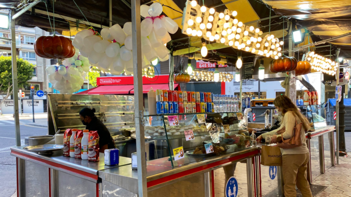 300 churrerías falleras se someten al examen de Sanidad: ¿Qué comprueban los técnicos?