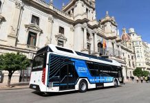 El autobús de hidrógeno verde circulará esta semana por las calles de la ciudad para estudiar su operatividad en la red de la EMT