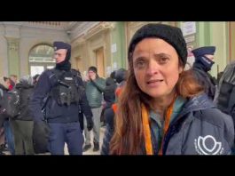 La ayuda valenciana llega a Ucrania: "Fuera nieva y los refugiados no tienen sitio ni para sentarse"