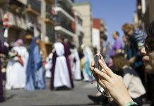 Valencia se llena de turistas por Semana Santa