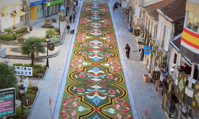 Una alfombra floral gigante decorará la Plaza de la Virgen por primera vez en la historia
