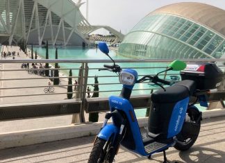 VÍDEO | ¿Por qué Valencia se ha llenado de motos azules?