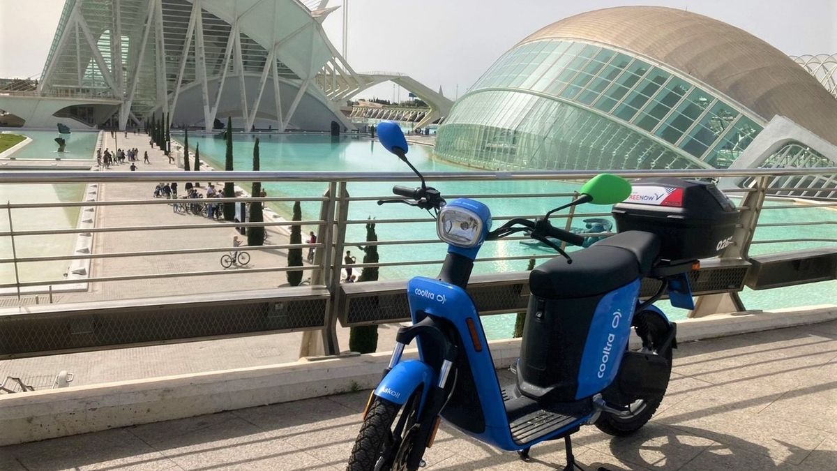 VÍDEO | ¿Por qué Valencia se ha llenado de motos azules?