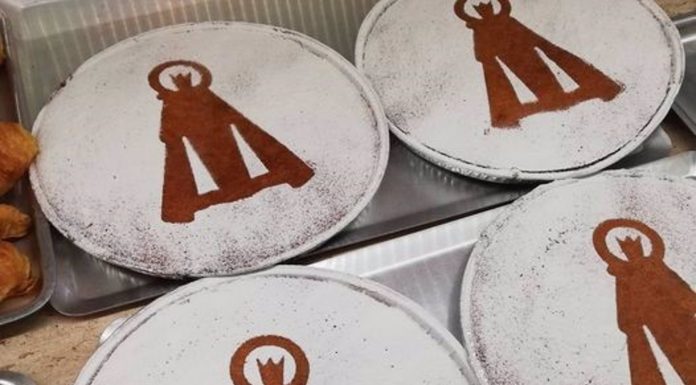 Así es ‘Les Geperudetes’, un dulce homenaje a la Virgen de los Desamparados