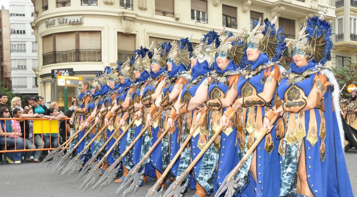 MOROS Y CRISTIANOS VALENCIA: Actividades, lugares y horarios del Mig Any 2022
