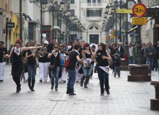 Guerra a las despedidas de soltero: ¿Qué pasa si contrato una charanga en Valencia?