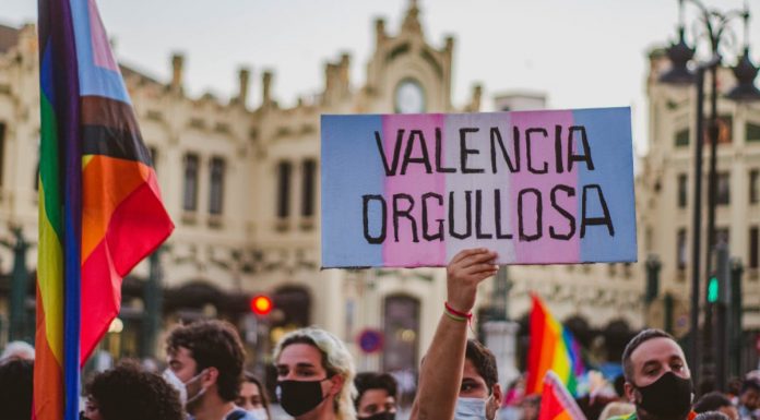 El Día Internacional del Orgullo llega con un aumento de las agresiones homófobas El Orgullo vuelve al centro de Valencia con fiesta, música y un gran show