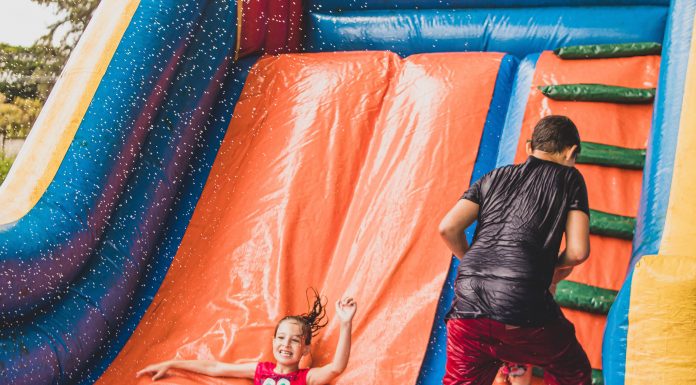 La Gran Fiesta del Agua llena Valencia de hinchables acuáticos, food trucks y música La Gran Fiesta del Agua llena Valencia de hinchables acuáticos, food trucks y música