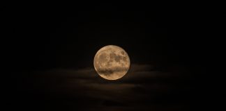 La Superluna del Ciervo llega este miércoles: dónde y cómo verla en Valencia