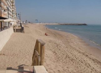 Costas cambia las fechas de cierre de la playa de El Perelló y el Perellonet