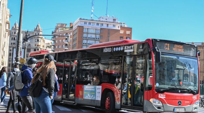 Los autobuses también serán gratuitos para los menores de 30 años El autobús en Valencia será gratuito para los menores de 30 años