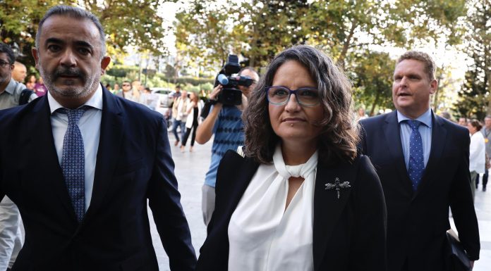 El juez archiva la causa contra Mónica Oltra por no existir indicios de «delito alguno» El Juzgado archiva la causa contra Oltra por el caso de abusos cometidos por su ex marido