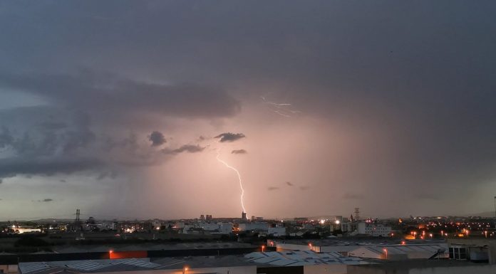 Alerta naranja en Valencia y Alicante por fuertes lluvias y tormentas