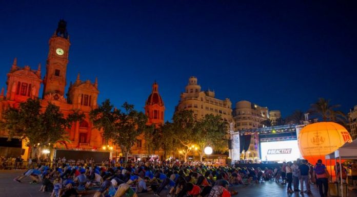 La plaza del Ayuntamiento se transformará en un gran centro deportivo gratuito por una noche La plaza del Ayuntamiento se transformará en un gran centro deportivo gratuito por una noche
