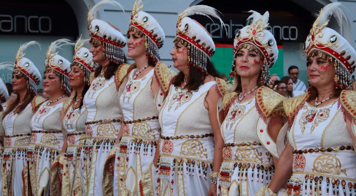 Horario y recorrido de los Moros y Cristianos del 9 d’Octubre Horario y recorrido de los Moros y Cristianos del 9 d'Octubre