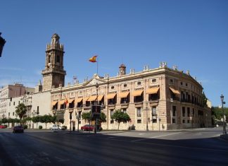 El Cuartel General de Valencia sus puertas a los valencianos