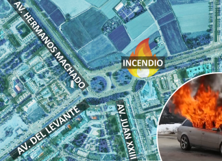 Un coche en llamas en el acceso a la ronda norte de Valencia