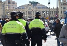 Un violento atracador siembra el terror en el centro de Valencia al robar a dos mujeres