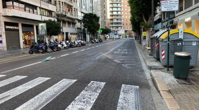 Un hombre viola a una mujer en los baños de un supermercado de Valencia La calle Colón y Primado Reig, los grandes puntos negros de la ciudad de Valencia a examen