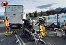 Un accidente mortal entre tres vehículos deja un fallecido en las carreteras valencianas