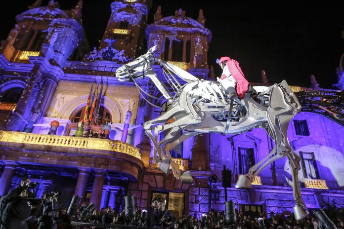 Los Reyes Magos preparan su desembarco en Valencia