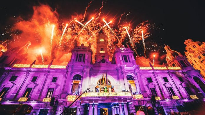7televalencia-nochevieja La Plaza del Ayuntamiento se convertirá en una megadiscoteca por Nochevieja