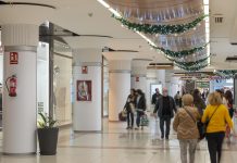 Valencia arranca la campaña de Navidad: estos son los domingos y festivos que abrirán los centros comerciales