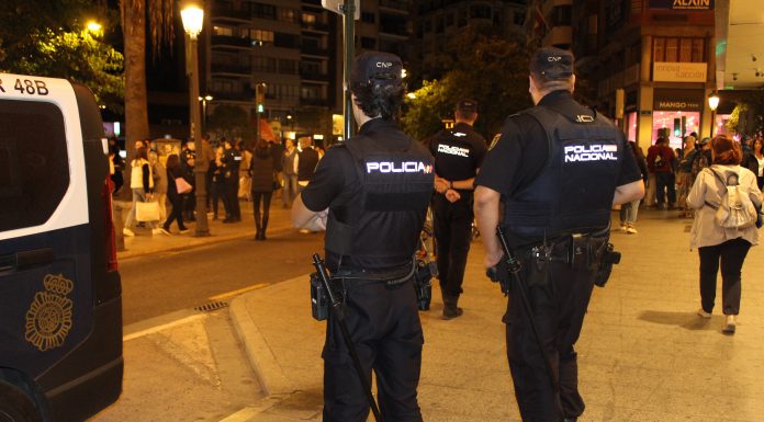 Un violento atraco en el centro de Valencia se salda con tres jóvenes detenidos