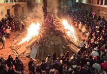 Fuego, pólvora y tradición: Rafelbunyol ya vive Sant Antoni Sant Antoni Rafelbunyol