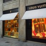 Tienda Louis Vuitton en la calle Poeta Querol.