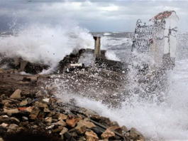 El temporal destroza la costa valenciana: un muro de Dénia derribado y tramos del pantalán de Sagunto caídos