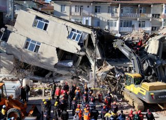 Centenares de muertos y miles de heridos en un gran terremoto entre Siria y Turquía
