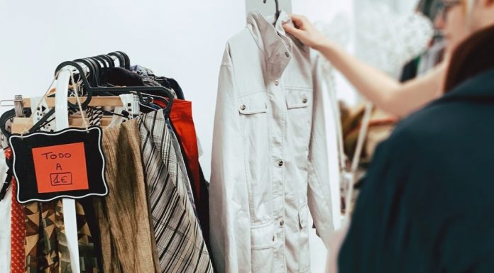 Este domingo «Todo a 1€» en un mercado de Valencia Mercado Flea Market