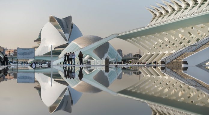 La Ciudad de las Artes se ampliará con 20.000 metros cuadrados La Ciudad de las Artes se ampliará con 20.000 metros cuadrados