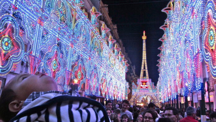 7televalencia-luces-fallas Iberdrola cortará la luz en 11 calles de Valencia y 10 municipios a partir del sábado