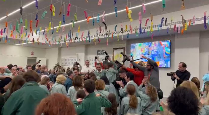 Vídeo: Euforia en el casal de Convento Jerusalén por el primer premio de Especial