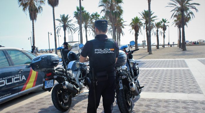 La zona del Marítimo se cierra al tráfico: calles cortadas y prohibiciones de aparcamiento La zona de la Marina de Valencia se cierra al tráfico