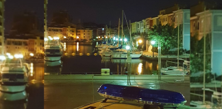 Un hombre se duerme en un pub de Port Saplaya y se despierta encerrado