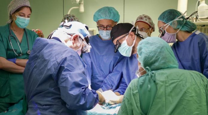 El déficit de sanitarios pone en riesgo la sanidad valenciana este verano El déficit de sanitarios pone en riesgo la sanidad valenciana