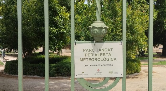 Valencia cierra ‘in extremis’ todos los parques de la ciudad ante la amenaza de fuertes lluvias BORRASCA | ¿Se puede ir hoy a los parques de Valencia?