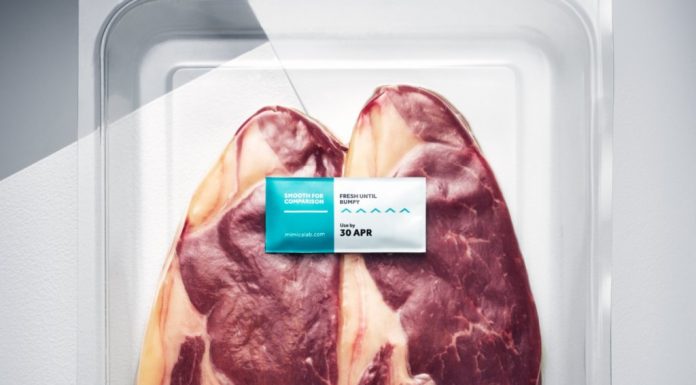 La pegatina inteligente que cambia de color para indicar la calidad de un alimento Las etiquetas inteligentes informarán al consumidor sobre la frescura del producto