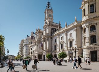 Valencia aprueba el presupuesto de 2024: ¿Dónde se invertirá más y en qué ahorraremos?